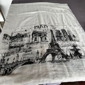 Large Woman's Scarf Paris